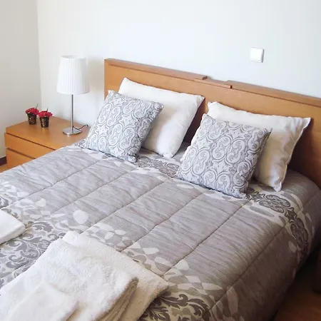 The River's Whisper Apartment Geres